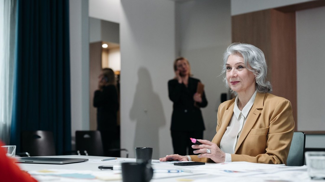How to Ask for a Promotion as a Working Mother (Without Waiting to Be Noticed)